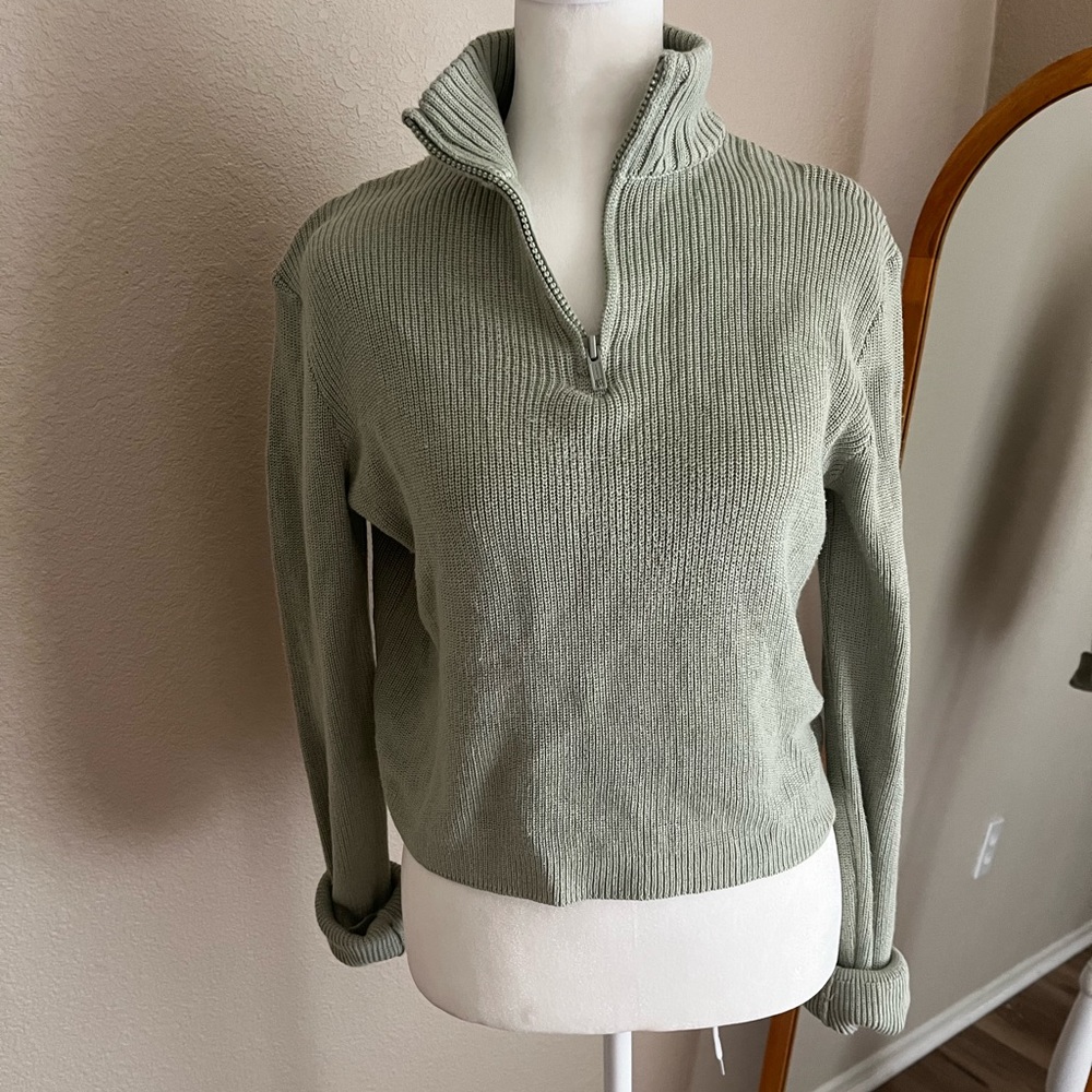 🩰Brandy Melville🩰Sage Green Ribbed Knit Quarter Zip Sweater